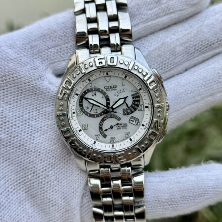 CITIZEN EcoDrive Japan Bl8030-53a Quartz