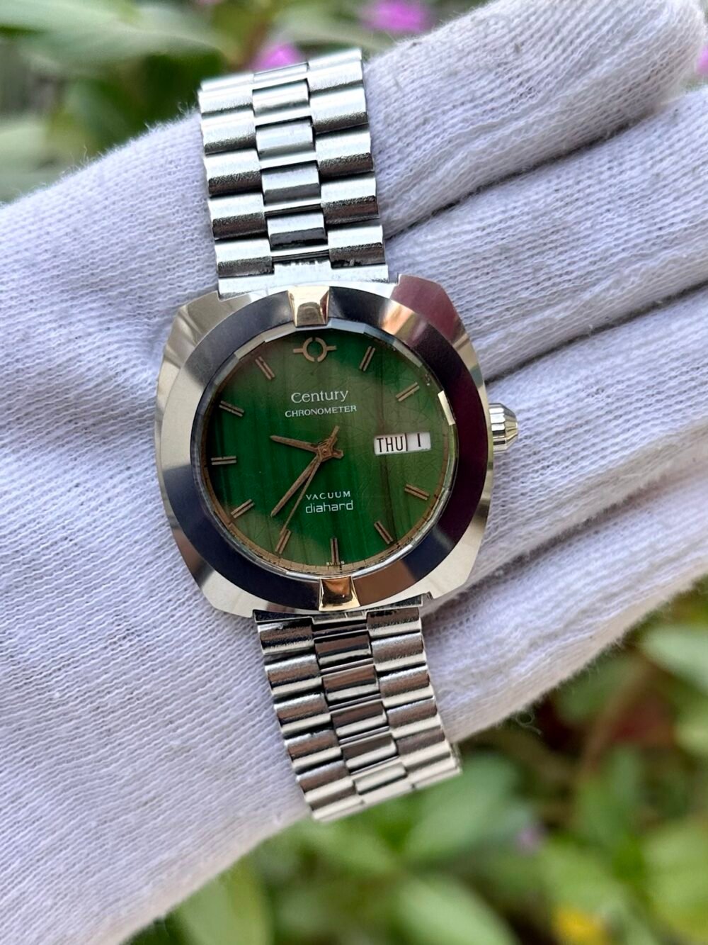CENTURY Swiss Chronometer Vacuum