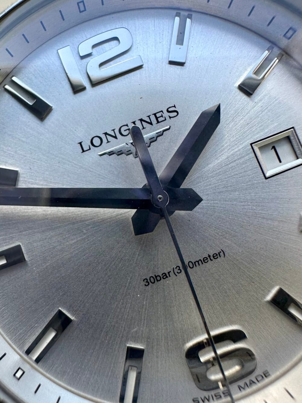 LONGINES Conquest Swiss L37594 – photo 3
