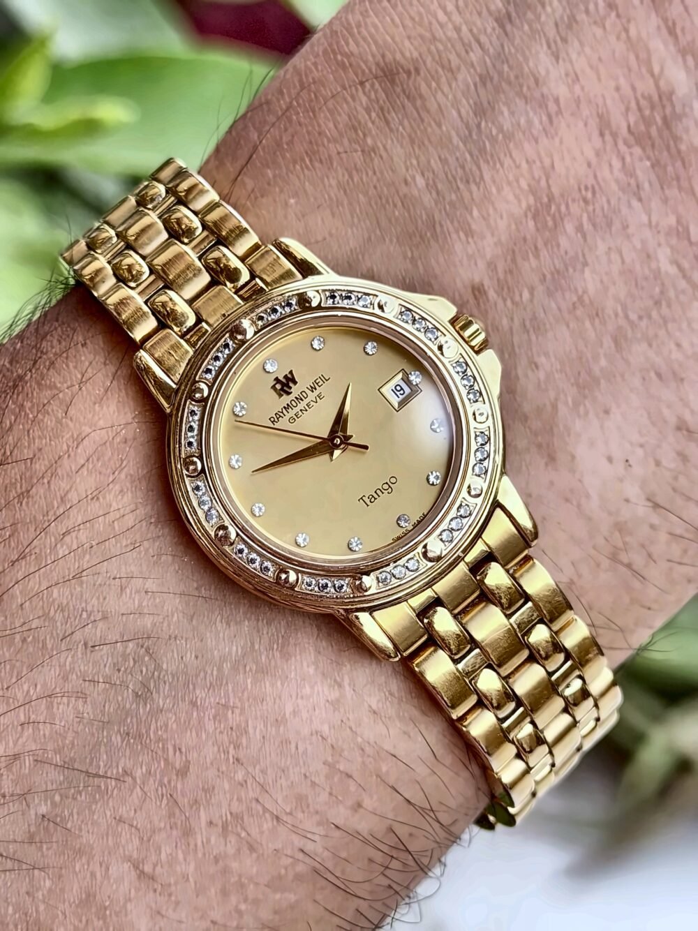 Raymond Weil Tango 5360 Champagne Diamond Dial Diamond Bezel 18k Gold Plated 30mm Quartz Swiss Ladies – photo 2