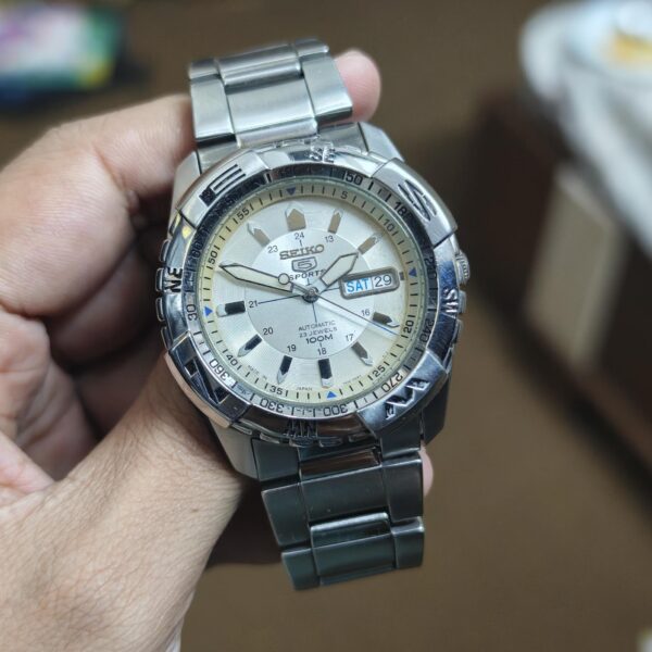 SEIKO 5 Sports SNZJ03 Silver Dial Compass Bezel 42mm Automatic Japan Mens