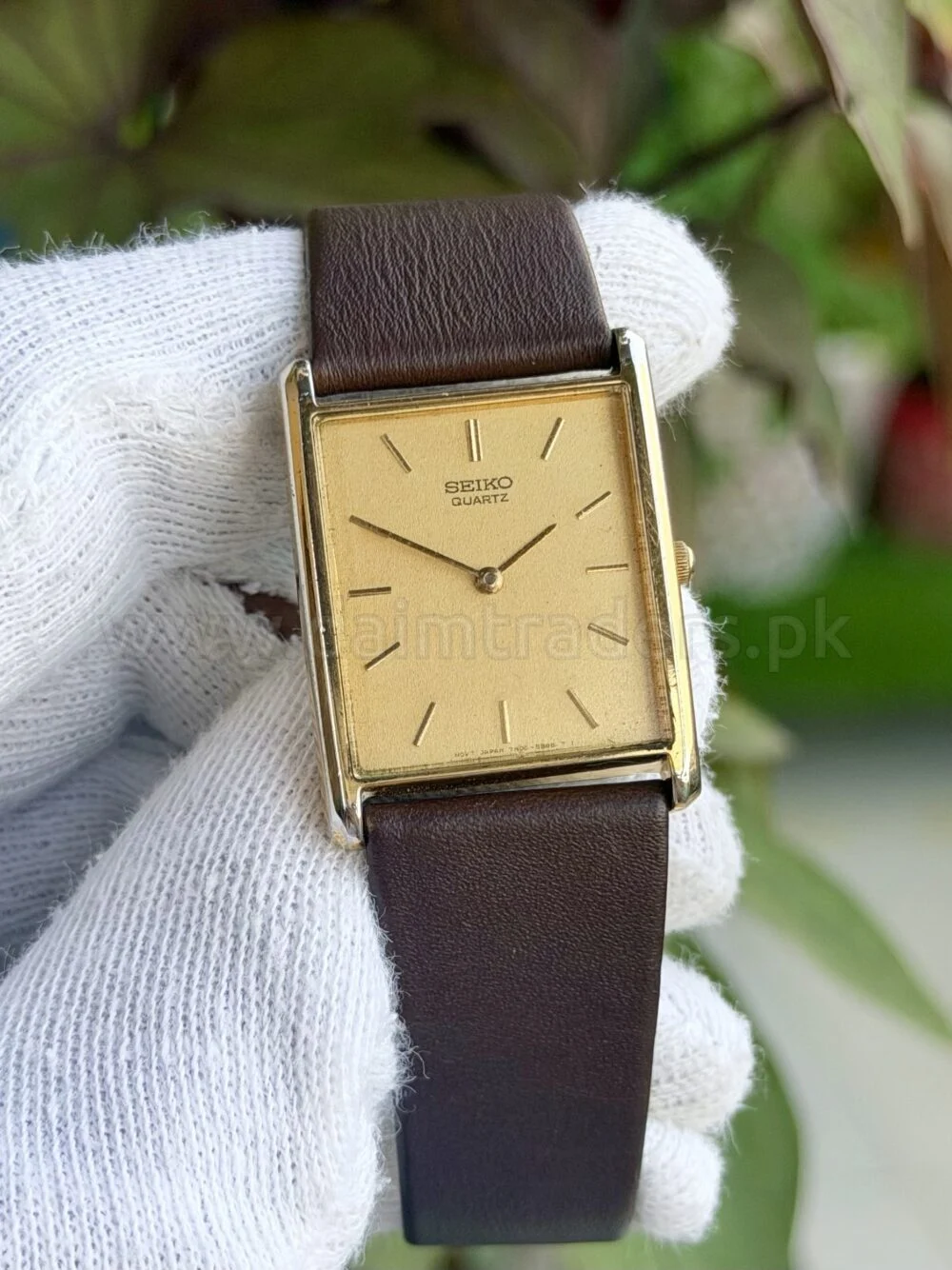 SEIKO Quartz Tank 7N00-5B20 Gold Dial Gold Plated Slim Japan Mens
