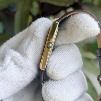 Seiko 7N00-5B20 slim case side and crown