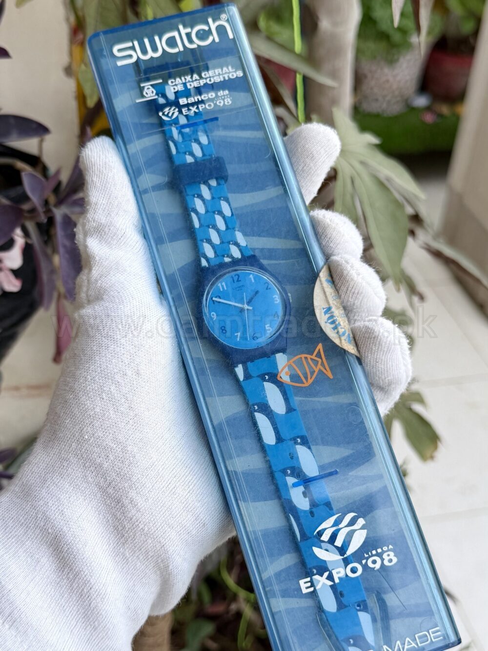 SWATCH Igino GN246 Blue Dial Penguin Strap Quartz Swiss Kids Unisex – photo 4